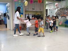 -爱乐梵国际儿童教育中心(古美店)