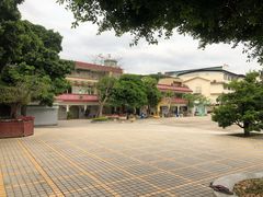 -矿泉游泳场