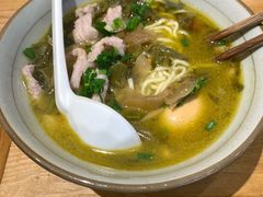 -呼啦面馆·头牌豌杂面(爱琴海店)