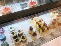 -花花卷卷·鲜食蛋糕(静安久光百货店)