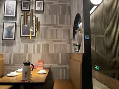 -爱碗亭·鲜炒湖南菜(壹城中心店)