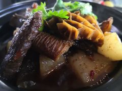 -穹六人间 people 6(岳阳路店)