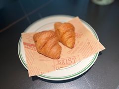 法式黄油牛角包-404干式熟成牛排馆•聚会餐厅