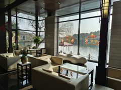 -上海怡沁园度假酒店