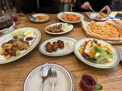 -玛格萝妮比萨屋(四平店)
