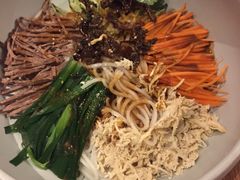 -云海肴·汽锅鸡·云南代表菜(天山百盛优客店)
