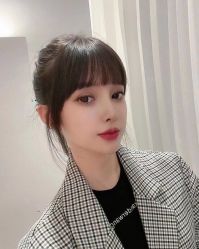 -变画·发型STUDIO