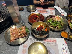 -草家酱蟹炭火烤肉店(珲春南路二店)