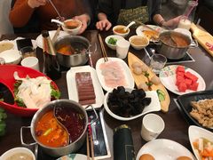 餐具摆设-舌尖记忆重庆火锅(悉尼店)