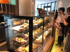 面包甜点陈列柜-星巴克(深圳香港大学深圳医院店)