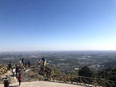 -鬼笑石后山停车场