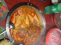 -谭鸭血老火锅(远大购物广场店)