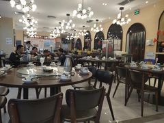 大堂-山里人湘菜·山茶油炒土鸡(嘉邻中心店)