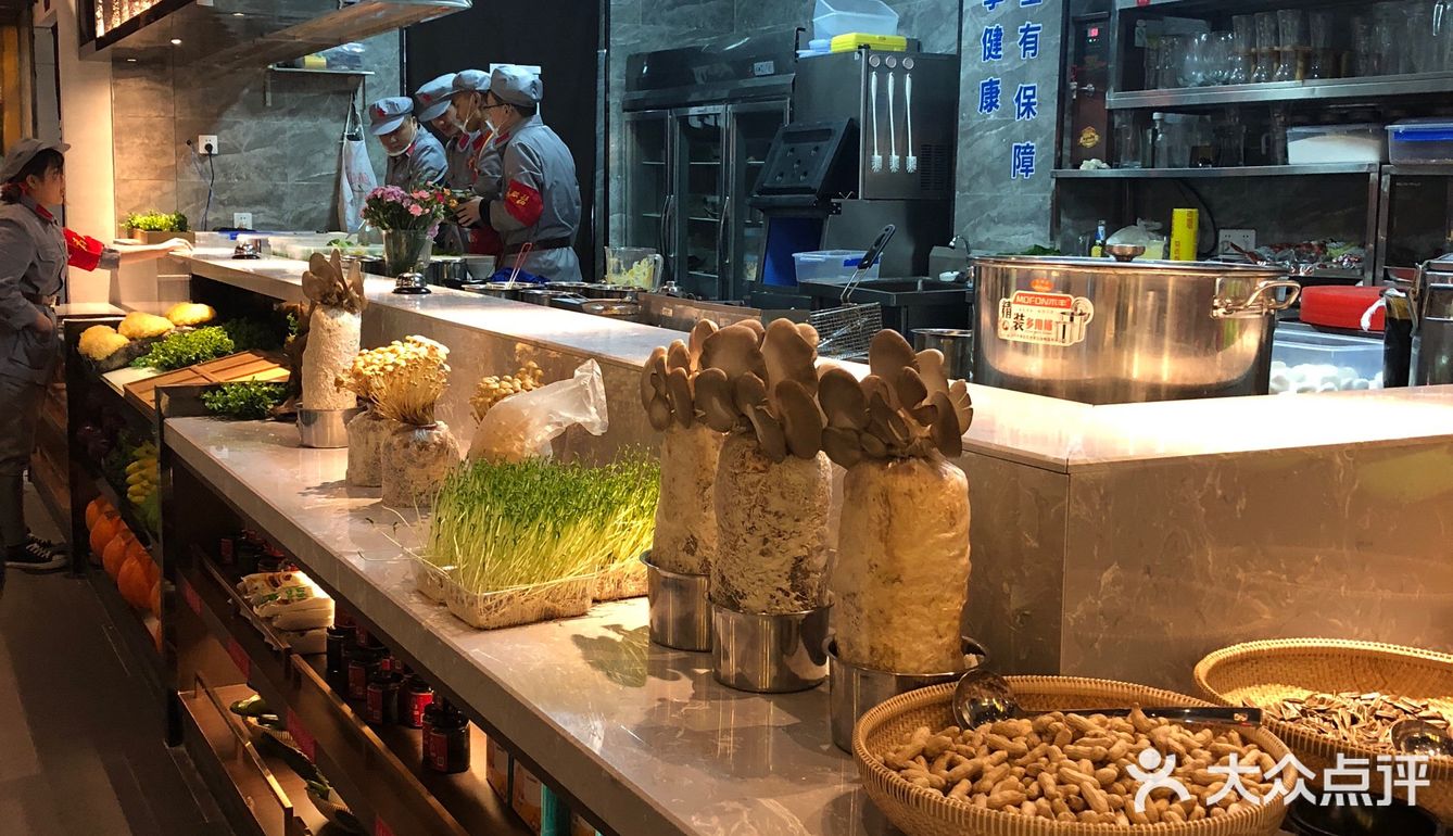 和同事一起想来尝尝味道，需要排队