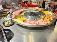 -哈哈碳都·牛肋条无限自助烤肉(台江万达店)