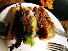 -HIGH FIVE哈福手工汉堡(桂林路店)