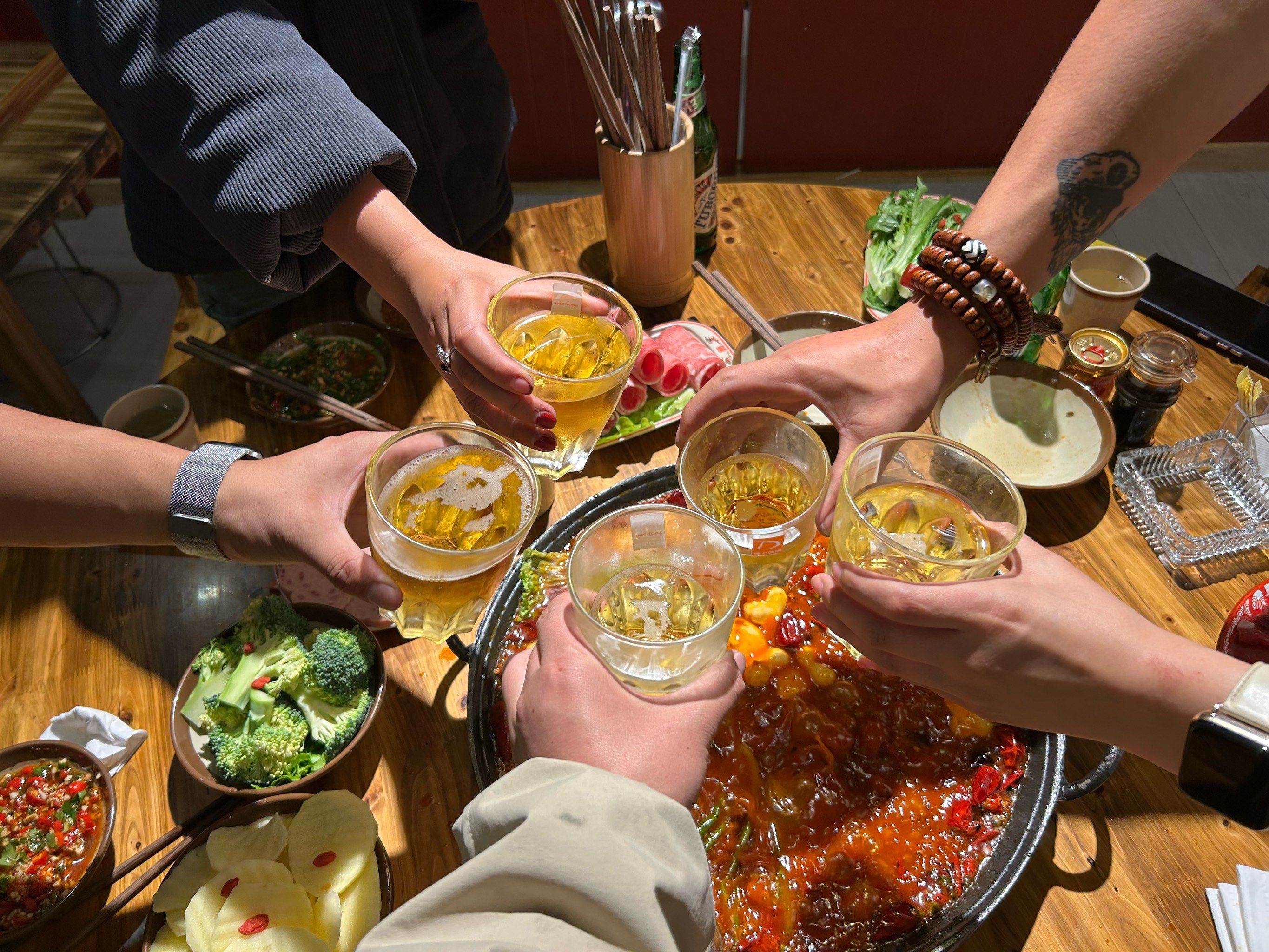 和朋友们的火辣聚会