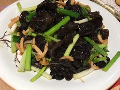 -忆乡情铁锅炖鱼饭店(延庆店)