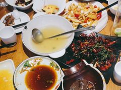 -隔壁老王·家常云南菜(花巷店)