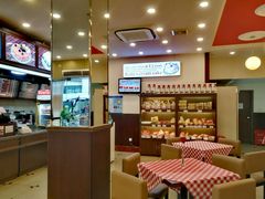 -红宝石·鲜奶小方·海派西点房(南丹店)