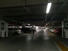 -万象城-停车场