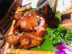 -老滇山寨•云南特色菜•地方菜•民族风情歌舞表演(金碧店)