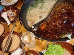 -壹兆圆重庆火锅手工炒底料(长白格林玫瑰湾店)