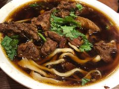 -清真吴记门钉肉饼·喜多利