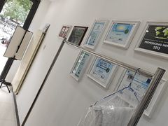 -布瑞琳洗衣(西堤红山店)