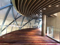 -上海滴水湖皇冠假日酒店