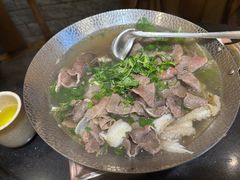 -周老三跷脚牛肉·全牛火锅(非遗传承店)