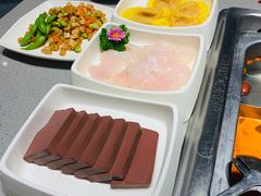 -海底捞火锅(金山百联店)