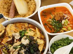 -丽丽三鲜螺蛳粉(田林路店)