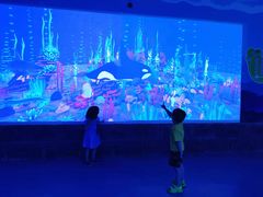 -多彩贵州城极地海洋世界