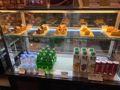 面包甜点陈列柜-济宁富力万达嘉华酒店·美食汇自助餐厅