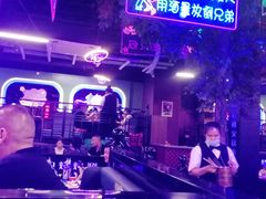 -路边边.炒菜烧烤.音乐餐厅(良乡长虹店)