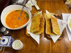 -宣海荣锅贴大王·陕味小吃集(钟楼店)