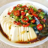 夏天必备的小苞苞清爽皮蛋豆腐
