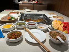-海底捞火锅鲜切牛肉主题店(长寿路店)