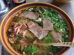 -花溪牛肉粉(八鸽岩店)