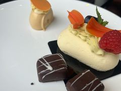 -万达瑞华酒店美食汇自助餐厅(楚河汉街店)