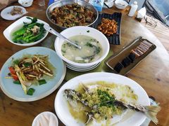 -八仔大富楼·河鲜(西江店)