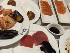 -四海一家自助餐(益田假日广场店)