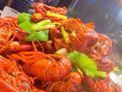 -谭公鱼头·鲜鱼火锅·小龙虾·江湖菜(秀沿路店)