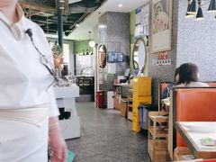 -洪氏嗨捞·猪肚鸡火锅(阳光天地店)