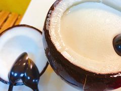 -志龙皇冠吃货椰子铺