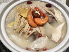 -三人行骨头王火锅(长寿店)