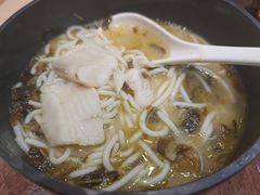 -灵芝妹子海鲜米线(凯德和平广场店)