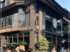-星巴克臻选(成都太古里店)