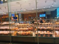 -巴黎贝甜(大宁国际商业广场店)